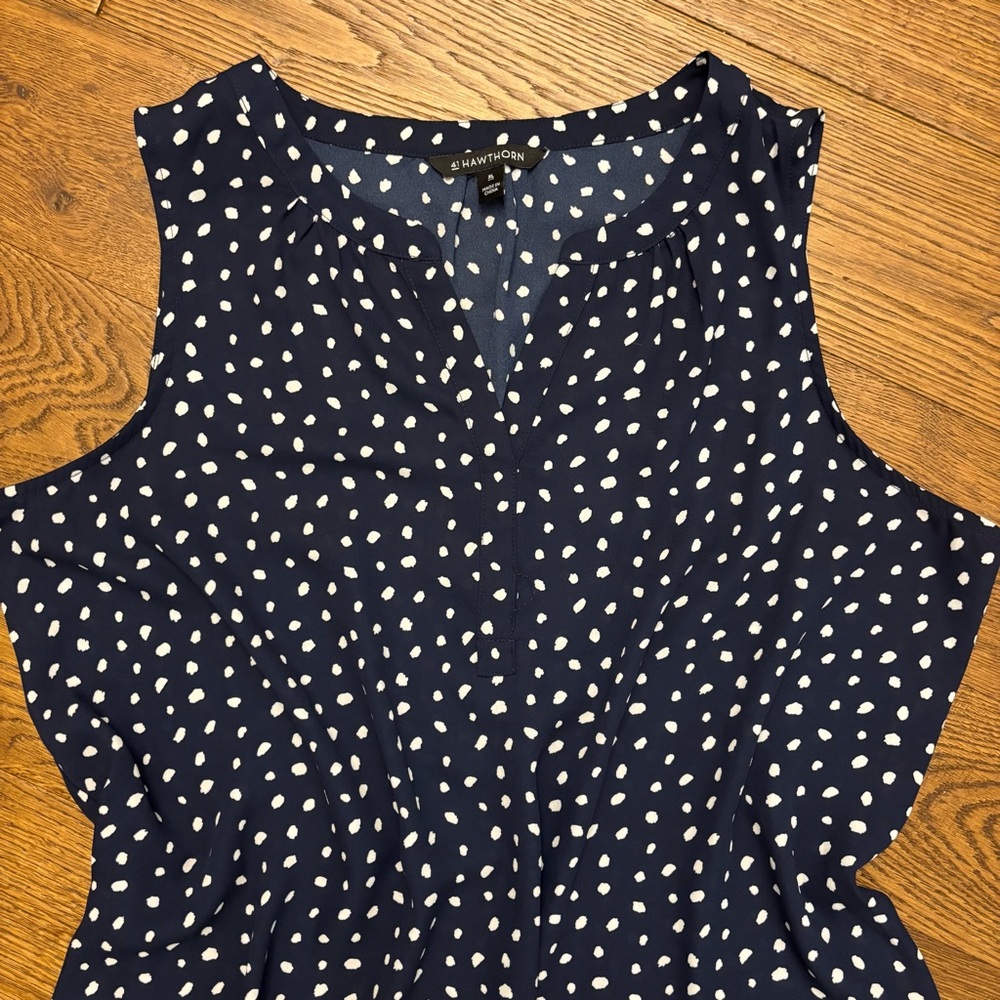 Mix by 41 Hawthorn Mclean Split Neck Sleeveless Blouse - Picture 4 of 10